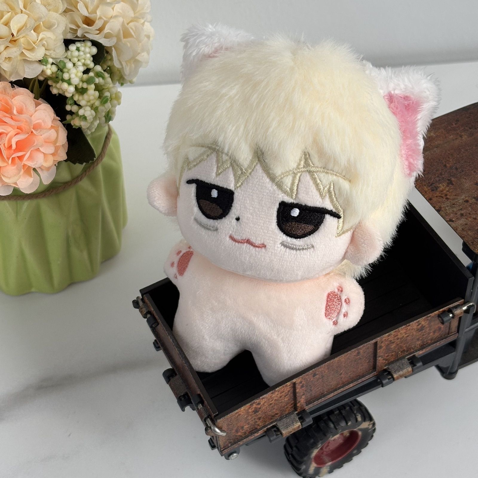İlk sürüm: TOMORROWXTOGETHER C - Anime Cosplay Merchandise incelemesi ve fiyatı